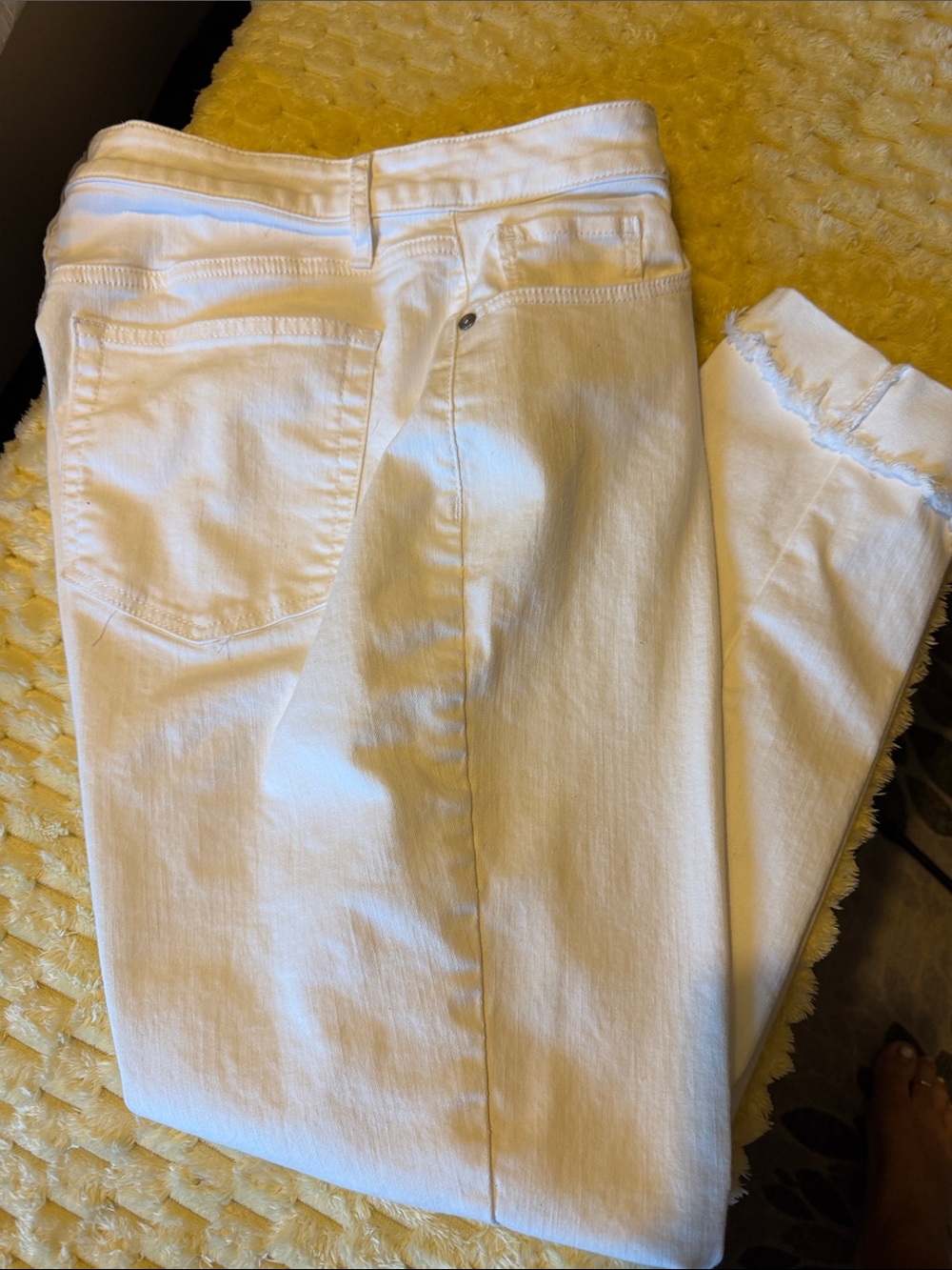 LOFT White Cropped Ankle Jeans